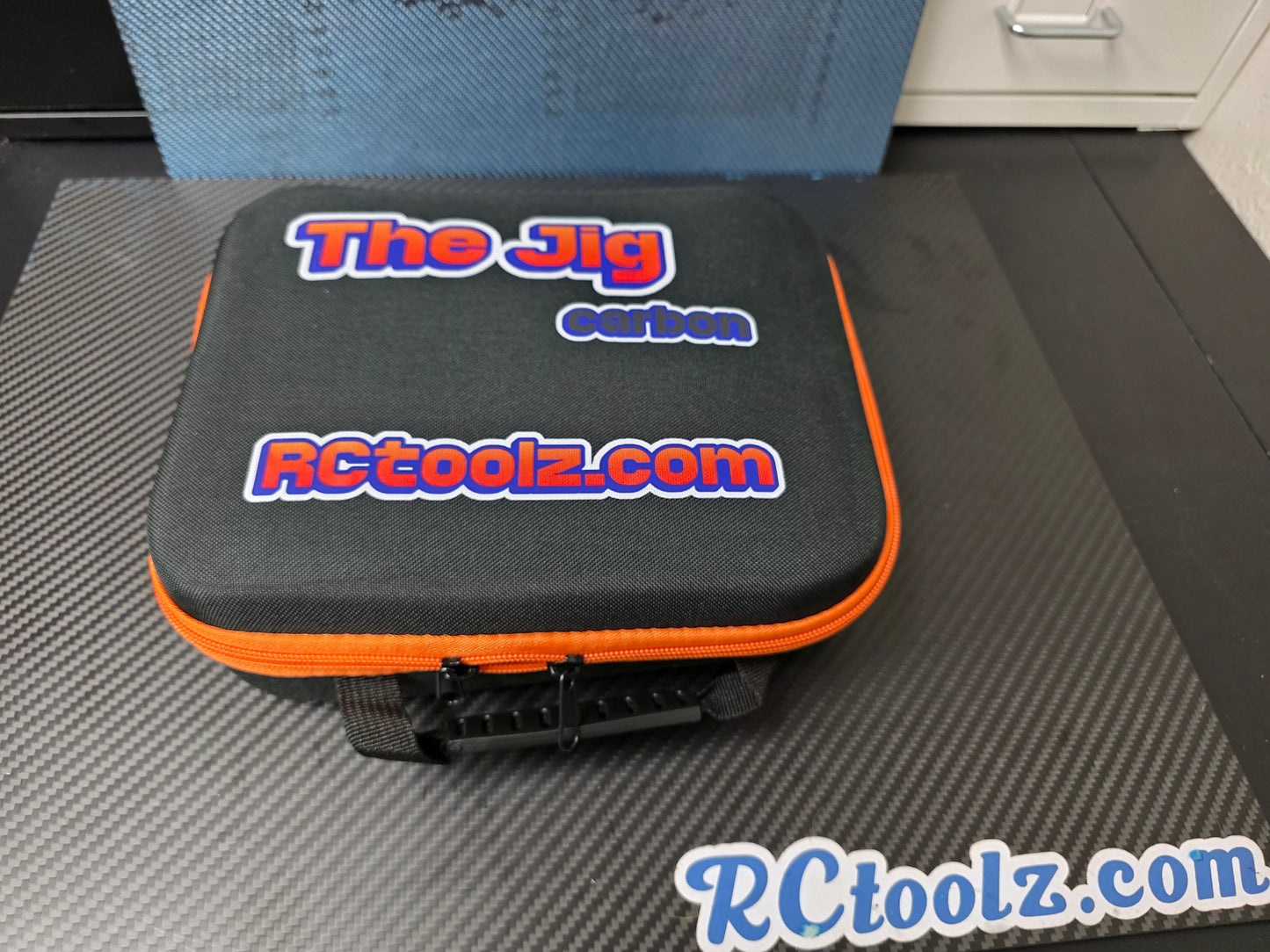 1/8 Scale Carbon Fiber Buggy / Truggy Tire Gluing Jig (Blue)